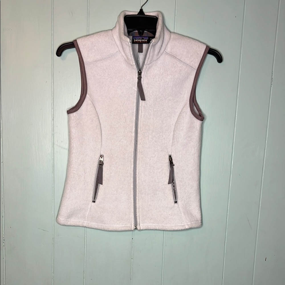 Patagonia Cream and Brown Quilted Vest Insulated Layer